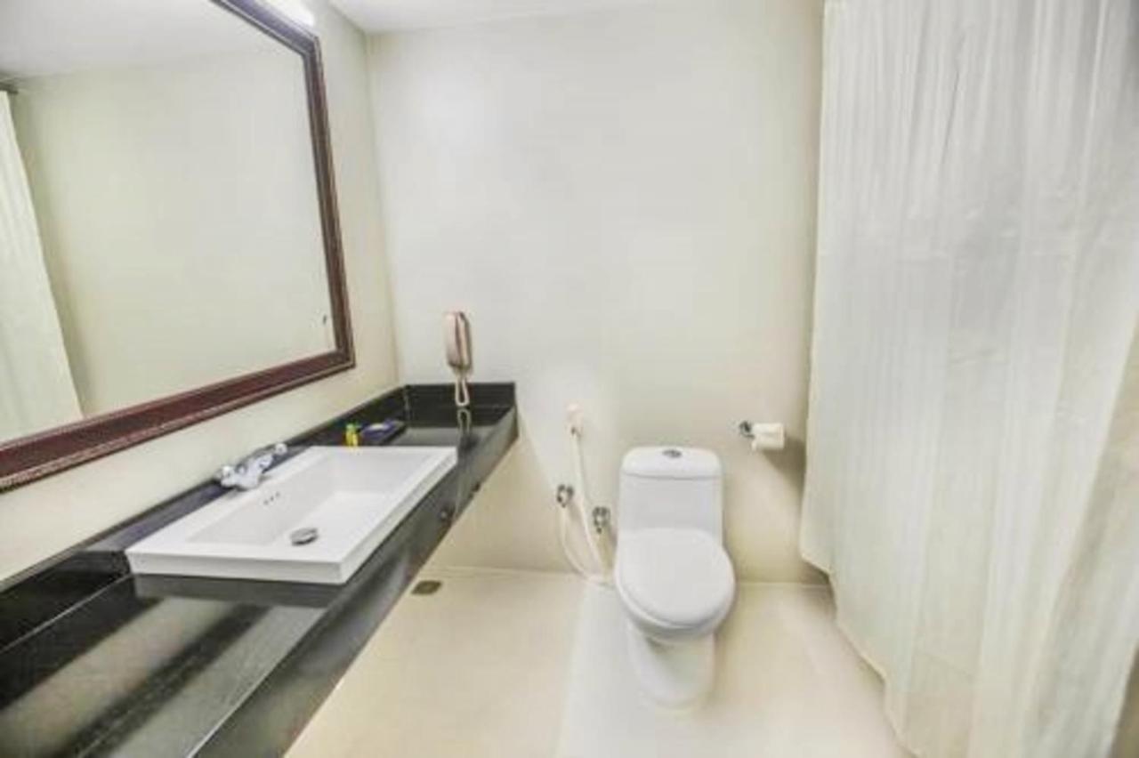 Genx Kr Inn Manyata Bengaluru Zewnętrze zdjęcie